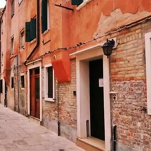 https://mario-apartment-3028-f.hotelslidodijesolo.com